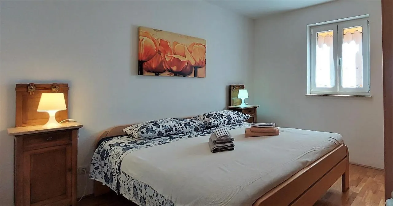 Apartment Rosellina By The Sea Zambratija